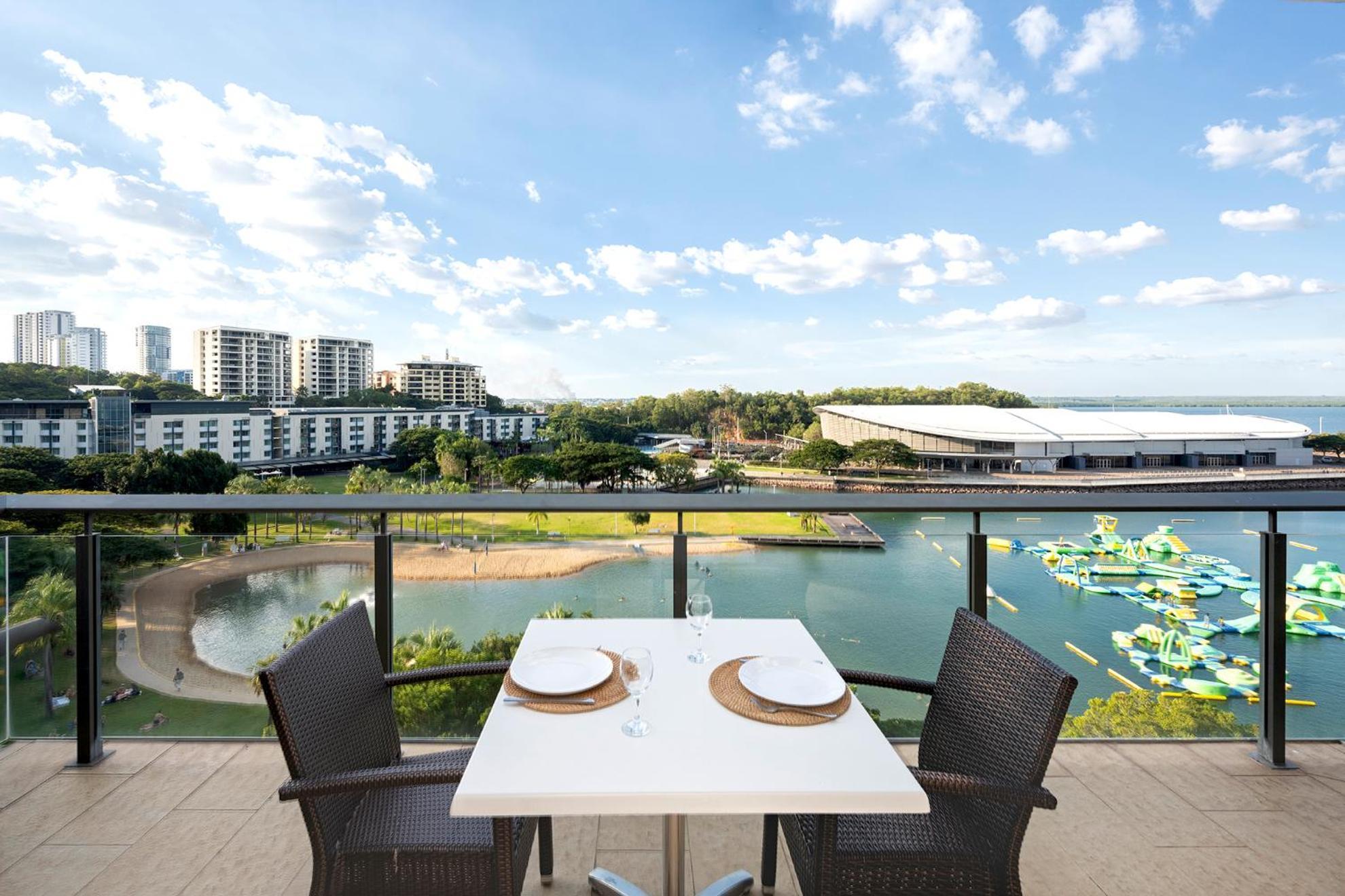 Darwin Waterfront Luxury Suites Eksteriør bilde